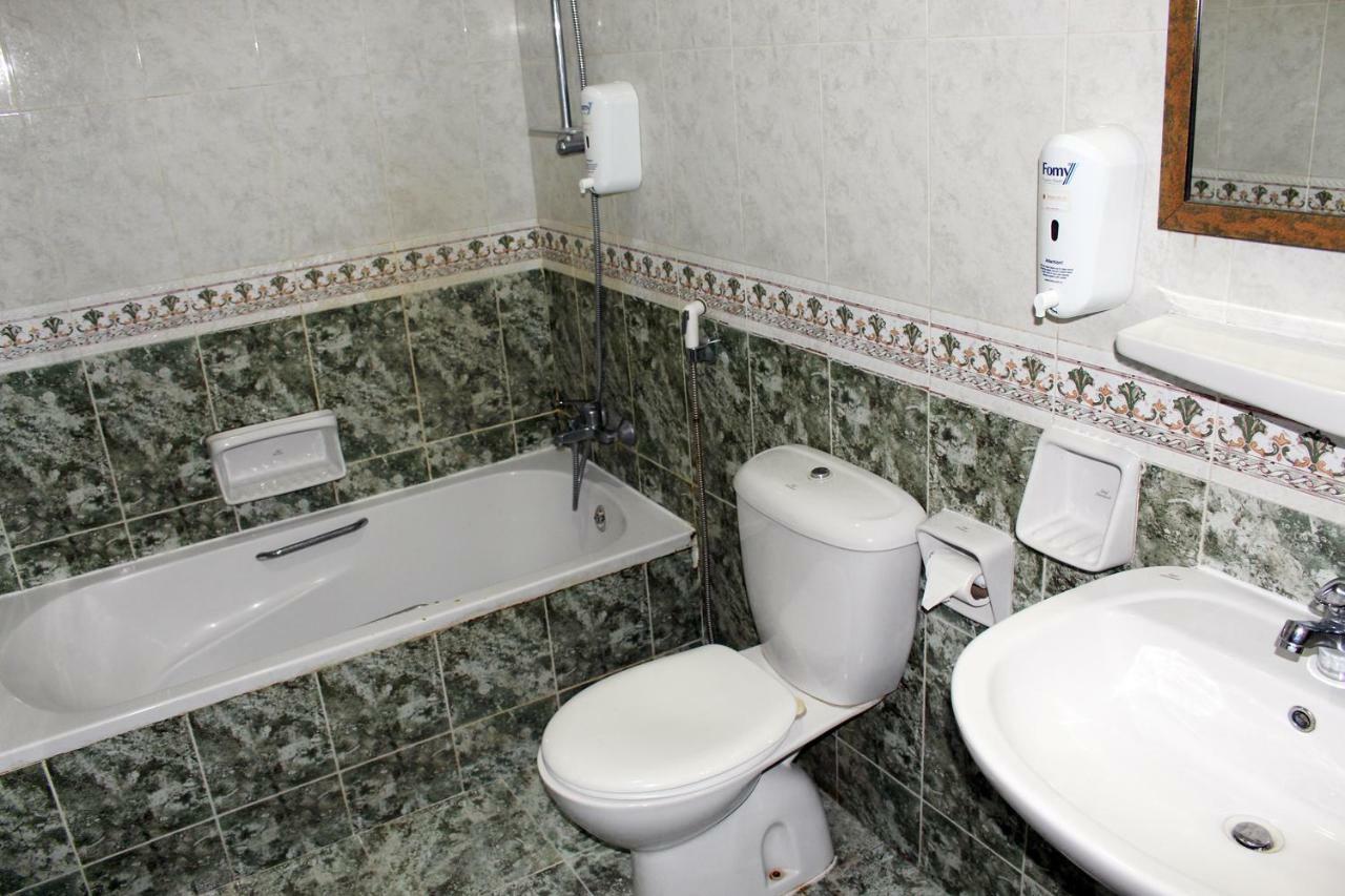 Sahara Hotel Apartments Muscat Luaran gambar