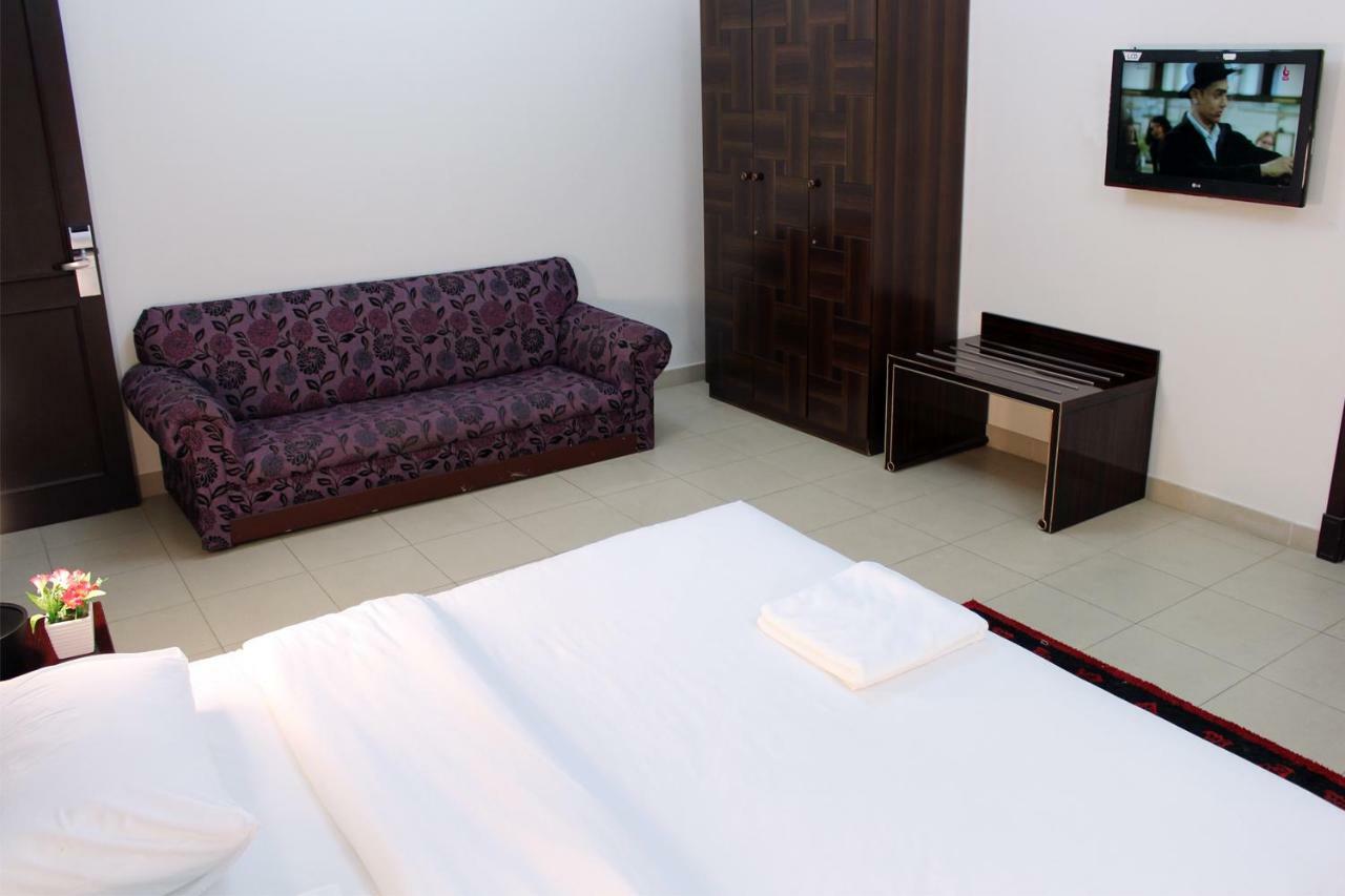 Sahara Hotel Apartments Muscat Luaran gambar
